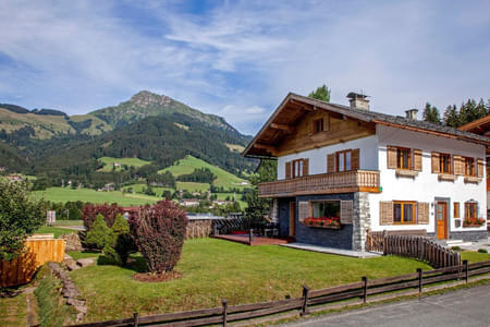 Außenaufnahme mit Panoramablick Kitzbüheler Horn